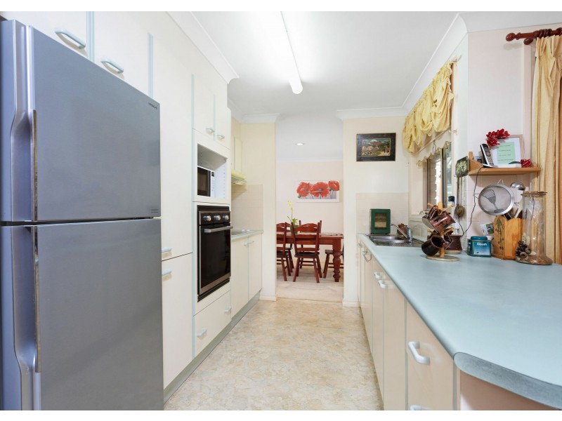 4 Robusta Parade, Taree NSW 2430