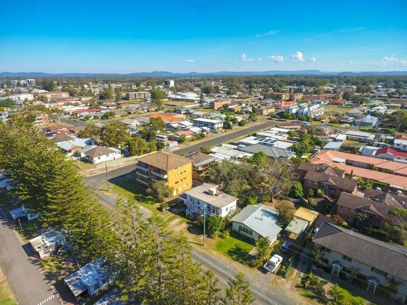 57 Beach Street, Tuncurry NSW 2428