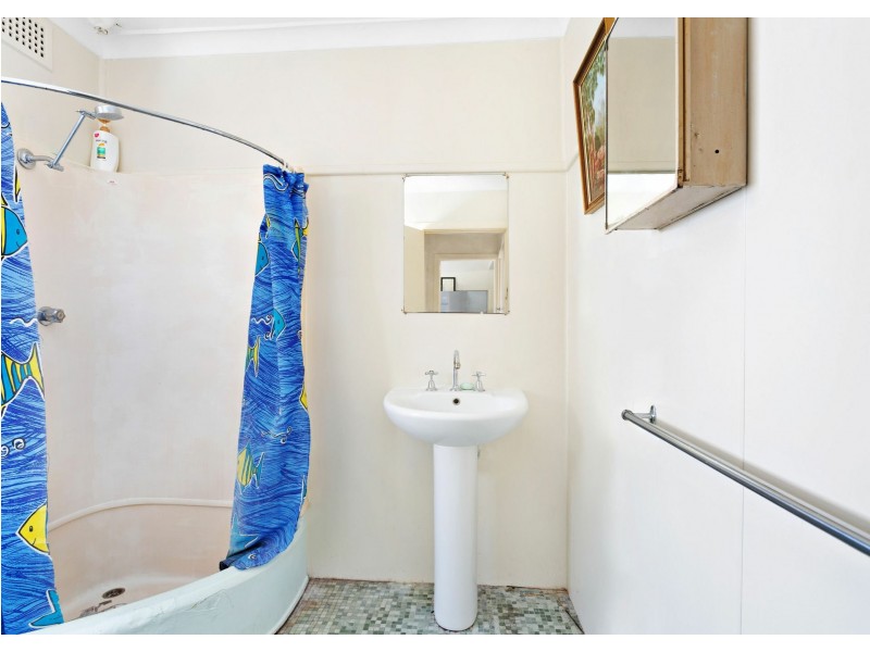 57 Beach Street, Tuncurry NSW 2428