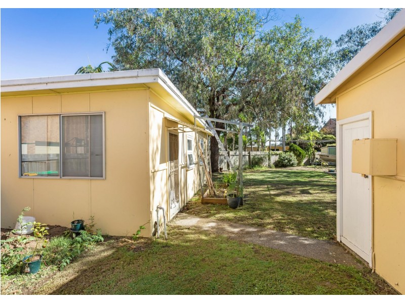 57 Beach Street, Tuncurry NSW 2428