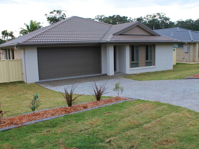 8 Rosewood Crescent, Taree NSW 2430