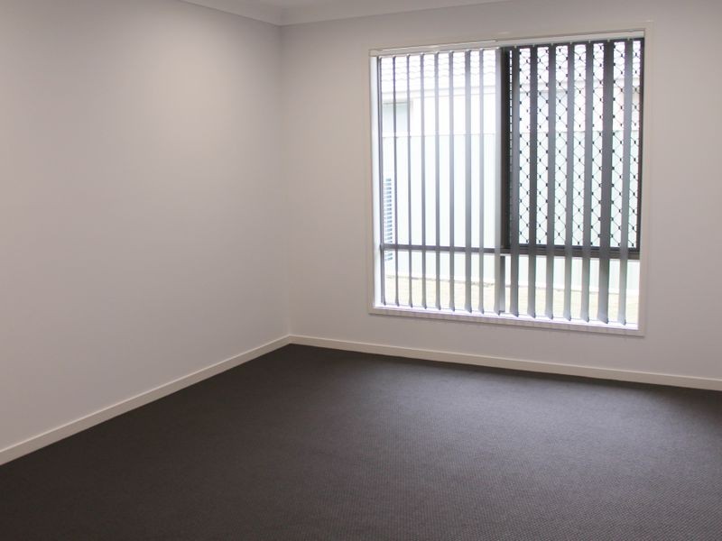8 Rosewood Crescent, Taree NSW 2430