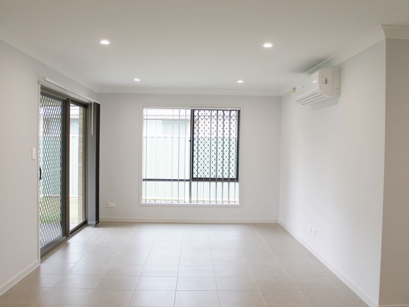 8 Rosewood Crescent, Taree NSW 2430