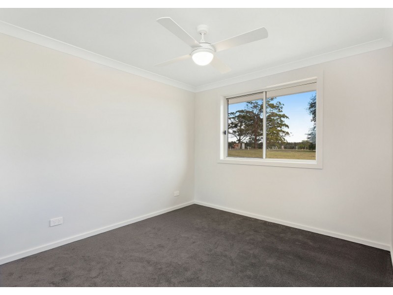 11 Ondaroo Crest, Old Bar NSW 2430