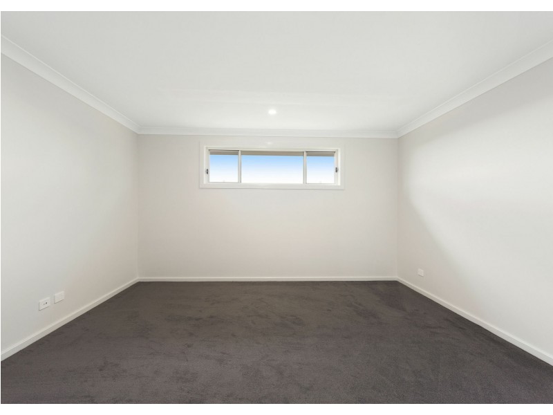 11 Ondaroo Crest, Old Bar NSW 2430