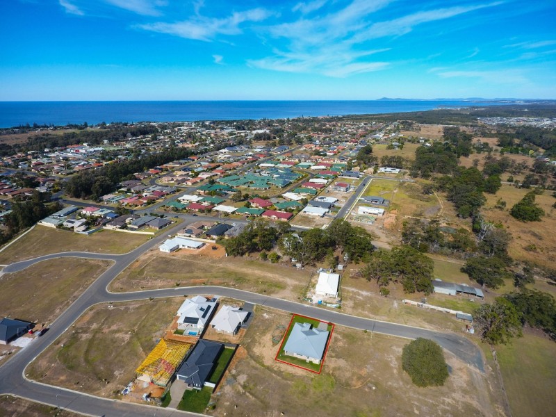 11 Ondaroo Crest, Old Bar NSW 2430