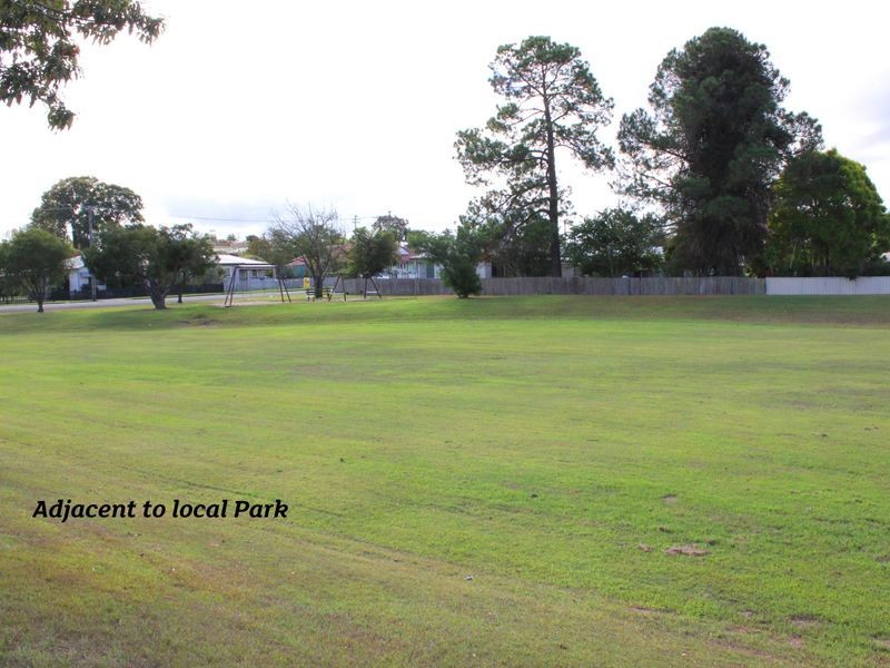 4 Park Street, Taree West NSW 2430