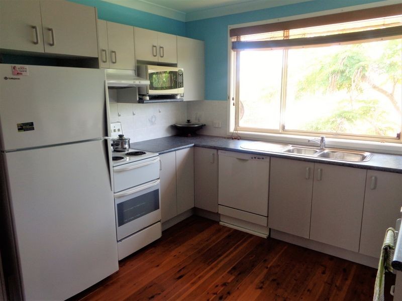 13 Seaview St, Diamond Beach NSW 2430