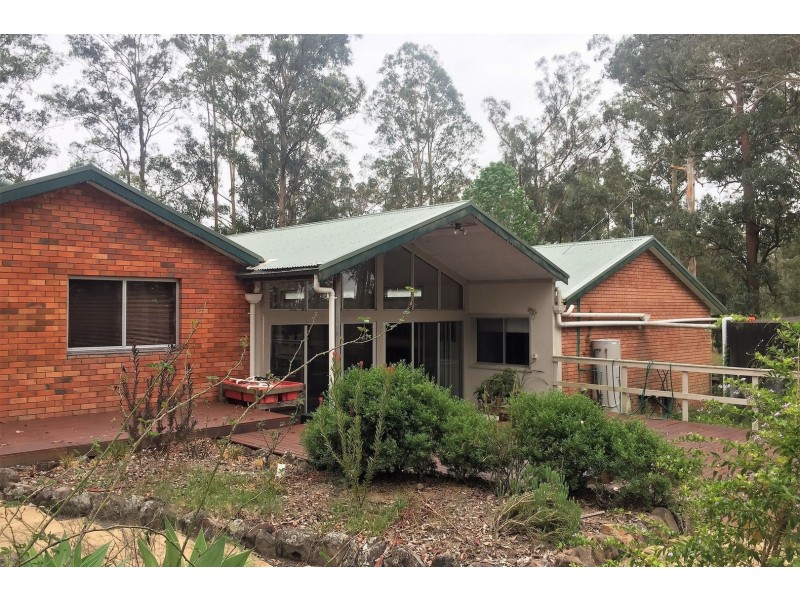 116 Gloucester Rd, Burrell Creek NSW 2429