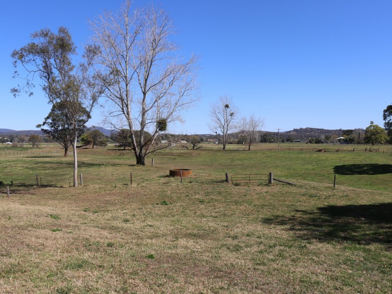 16 Hayes Lane, Taree NSW 2430