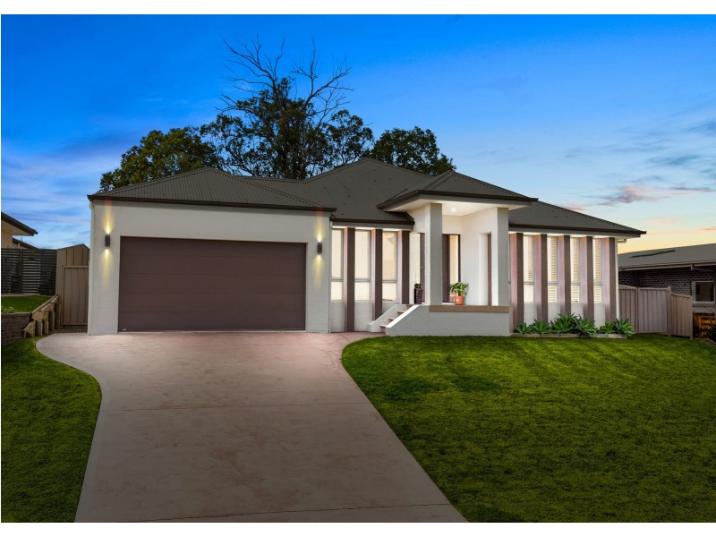 27 Joseph Andrews Crescent, Taree NSW 2430
