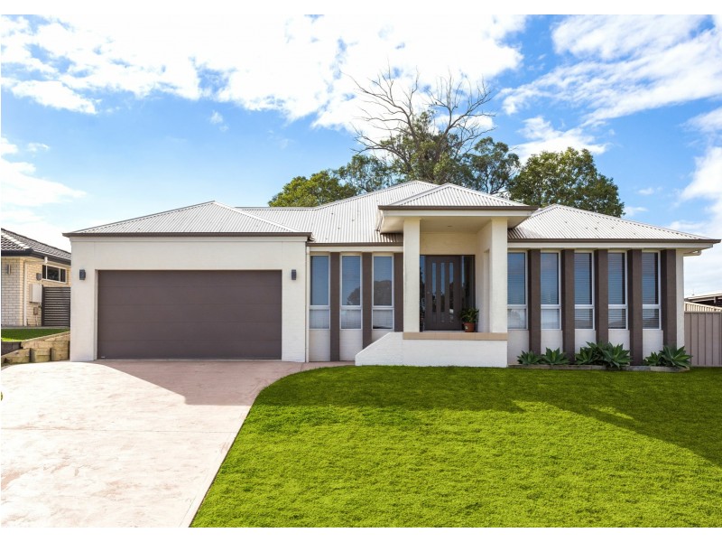 27 Joseph Andrews Crescent, Taree NSW 2430