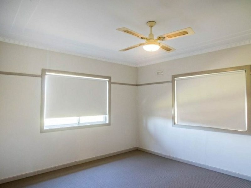 11 Spence Street, Taree NSW 2430