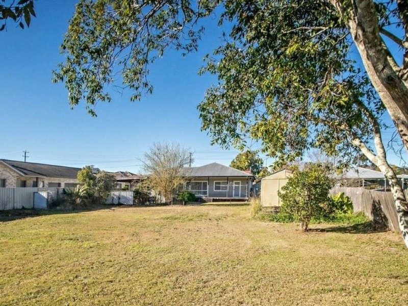 11 Spence Street, Taree NSW 2430