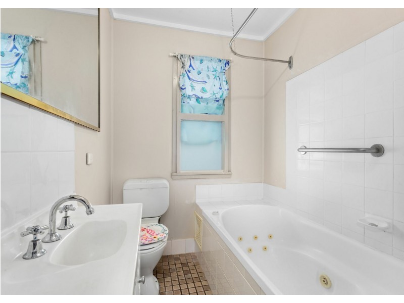 10 Patricia Avenue, Taree NSW 2430