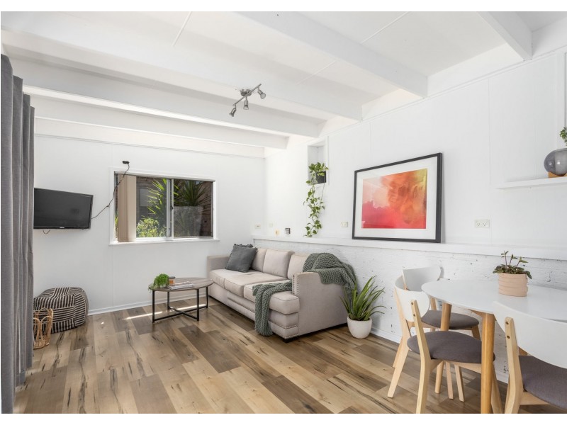 8 Farmborough Close, Cundletown NSW 2430