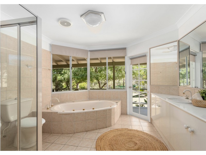 8 Farmborough Close, Cundletown NSW 2430