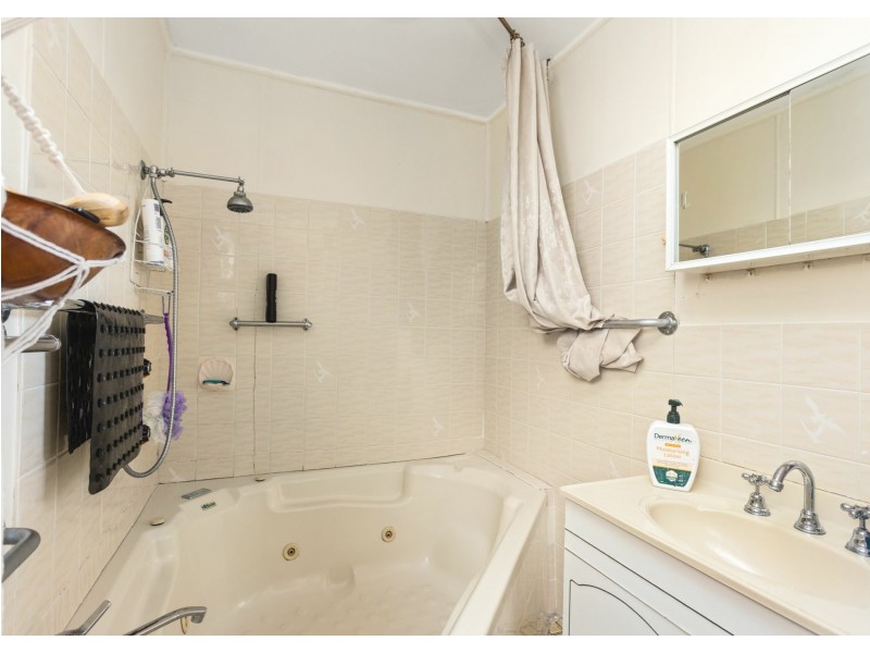 3 Boomerang Street, Taree NSW 2430