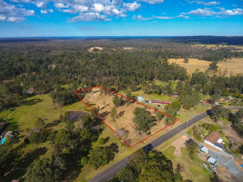 11 Kiwarrak Drive, Rainbow Flat NSW 2430