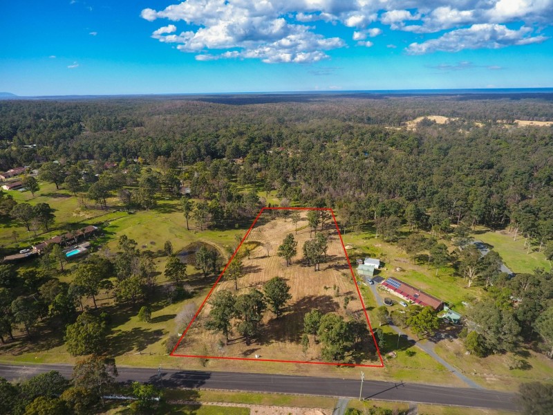 11 Kiwarrak Drive, Rainbow Flat NSW 2430