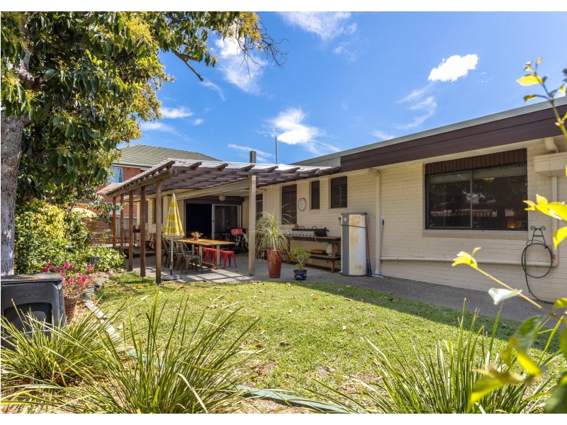 76 High Street, Taree NSW 2430