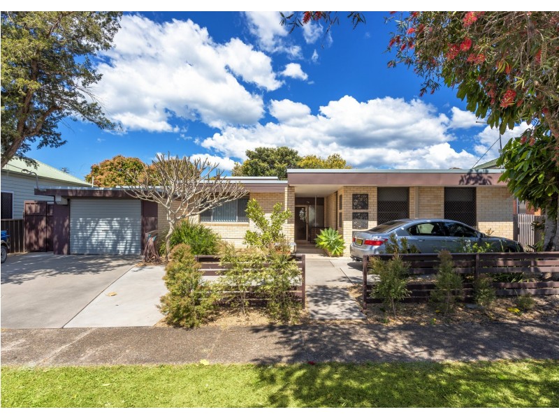 76 High Street, Taree NSW 2430