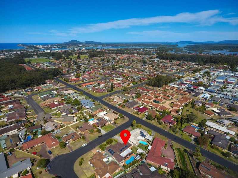 4 Bahama Place, Tuncurry NSW 2428