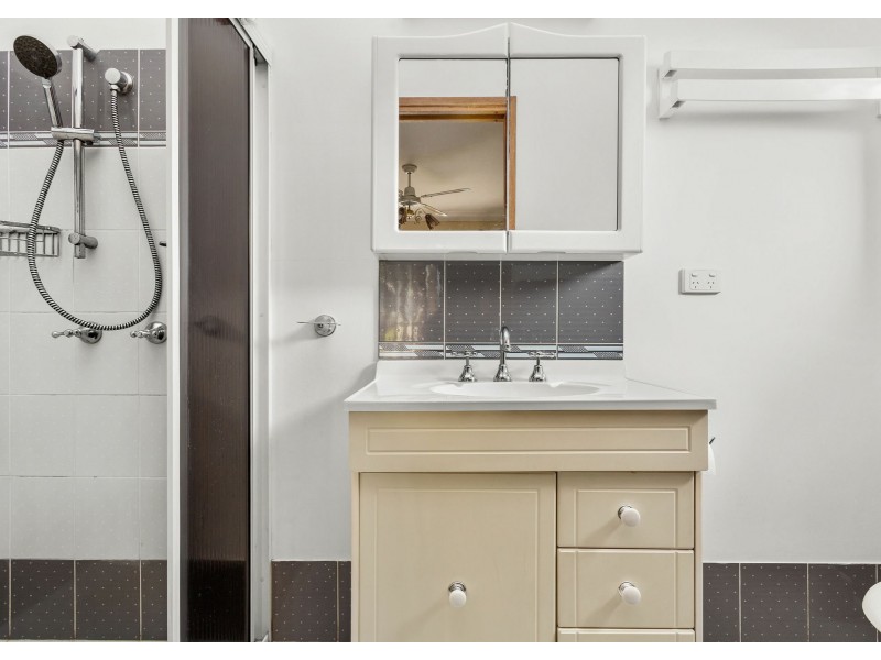 1 Coorong Place, Taree NSW 2430