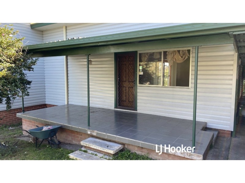 76 Bayview Crescent, Taree NSW 2430