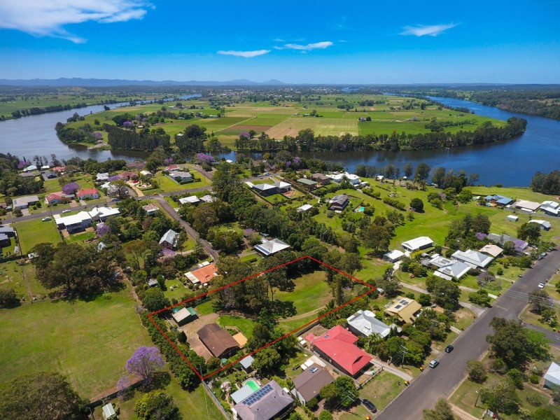 14 Washington Street, Tinonee NSW 2430