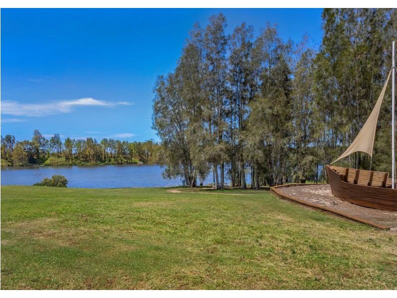 14 Washington Street, Tinonee NSW 2430