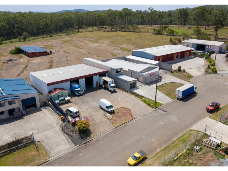 14 Flametree Close, Taree NSW 2430