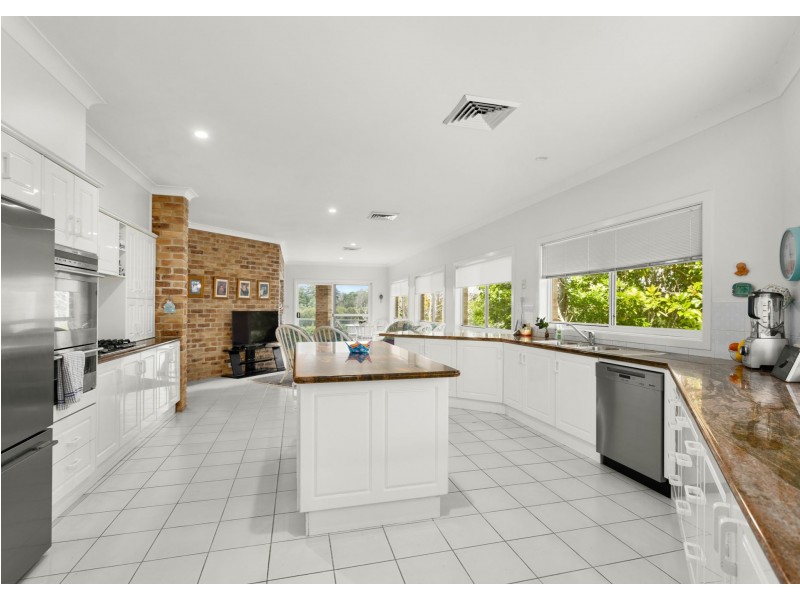 298a Victoria Street, Taree NSW 2430