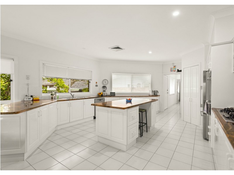 298a Victoria Street, Taree NSW 2430