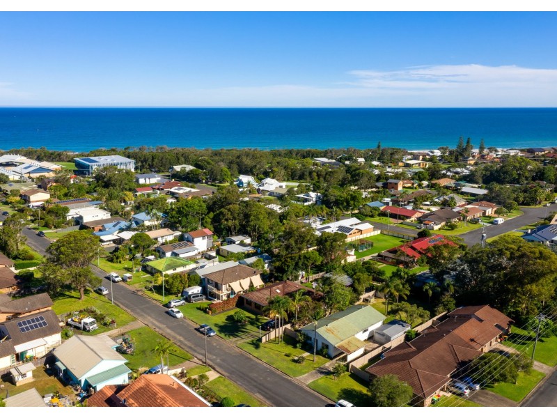 46 Smith Street, Old Bar NSW 2430