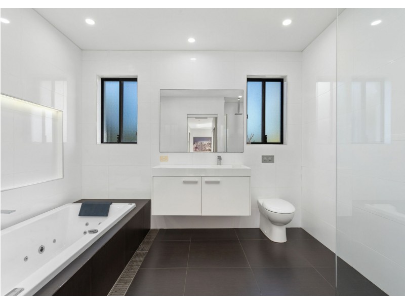 18 Illusions Court, Tallwoods Village NSW 2430