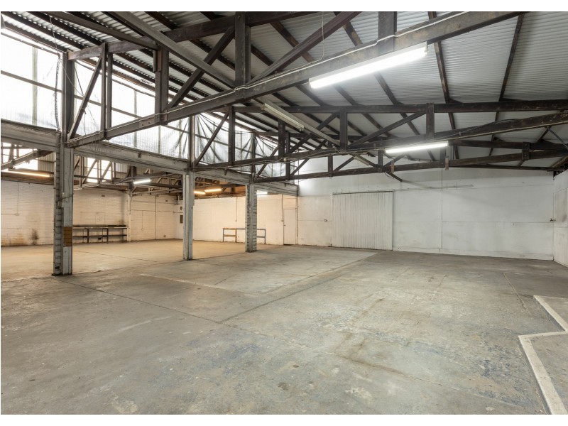 Bay 2/10 Victoria Street, Taree NSW 2430