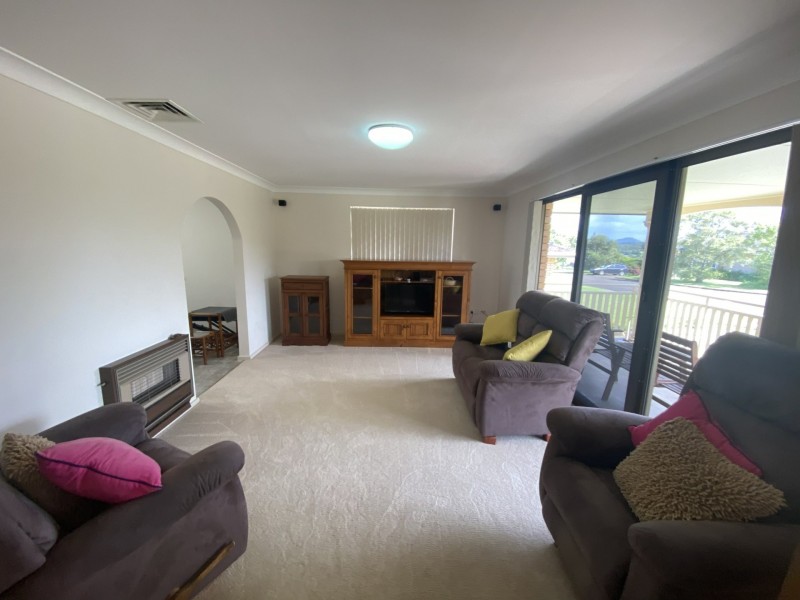 11 McLennan Street, Taree NSW 2430