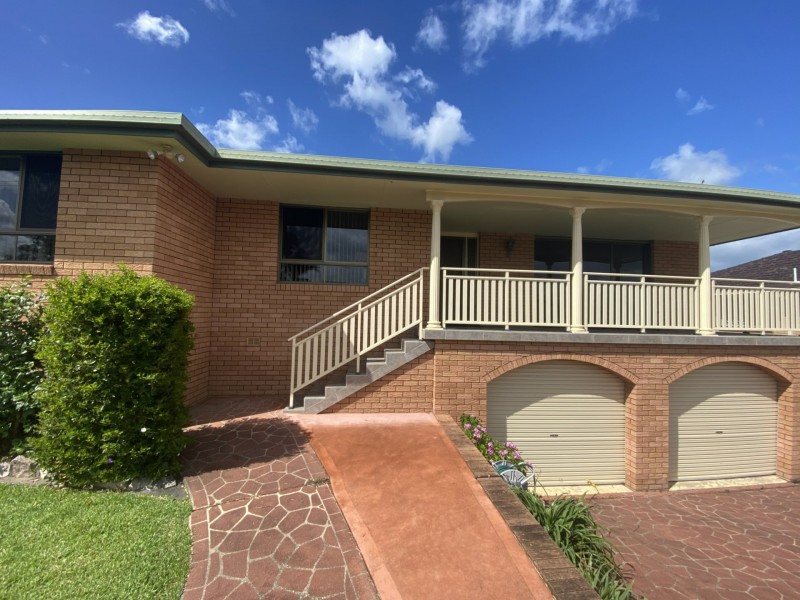 11 McLennan Street, Taree NSW 2430