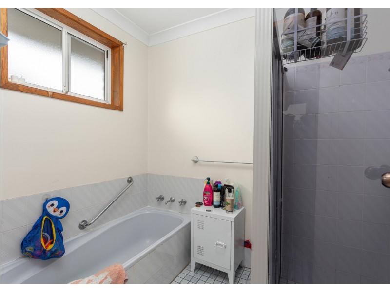 11 Alonbar Crescent, Taree NSW 2430