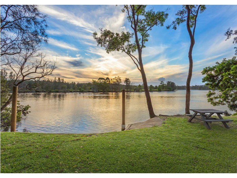 2 Riverview Place, Darawank NSW 2428