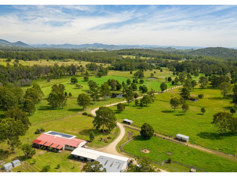 215 Careys Road, Hillville NSW 2430