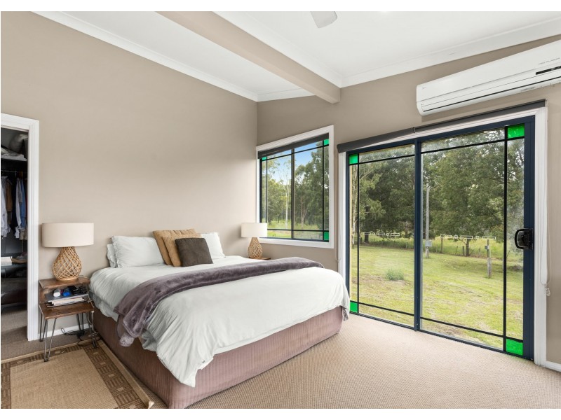 215 Careys Road, Hillville NSW 2430