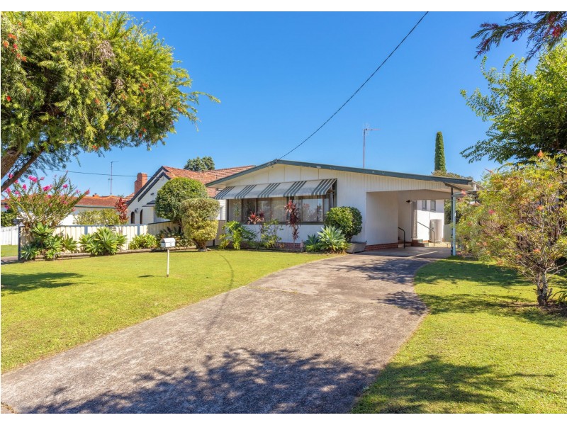 5 Edinburgh Drive, Taree NSW 2430