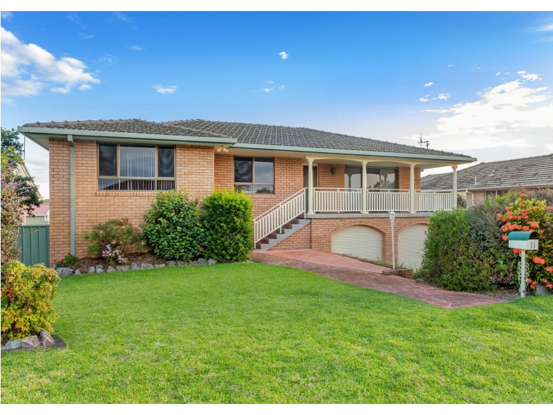 11 McLennan Street, Taree NSW 2430