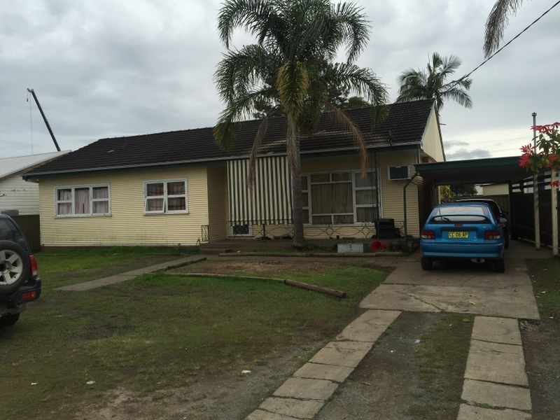 9 McRae Avenue, Taree NSW 2430