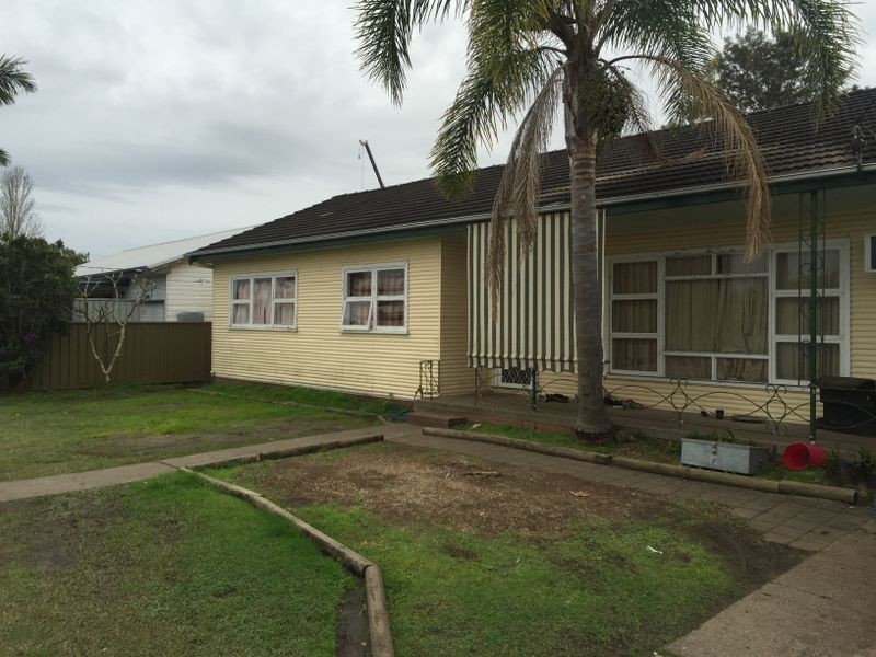 9 McRae Avenue, Taree NSW 2430