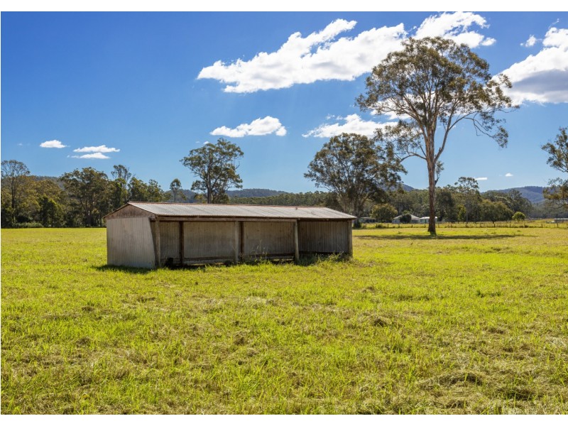 3923 Wallanbah Road, Nabiac NSW 2312