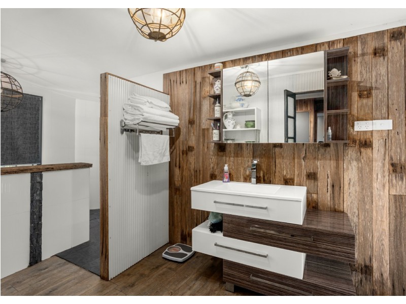 393 Hogans Road, Upper Lansdowne NSW 2430