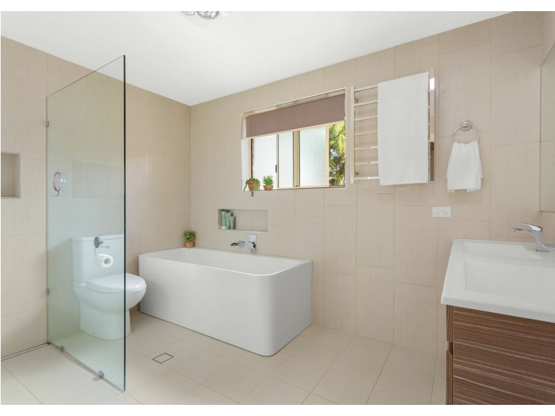 114 Kanangra Drive, Taree NSW 2430